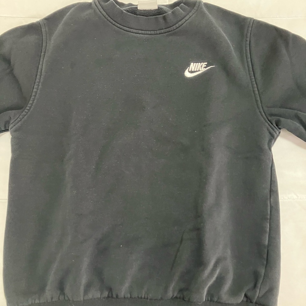 Nike Boys Black Crewneck Sweatshirt